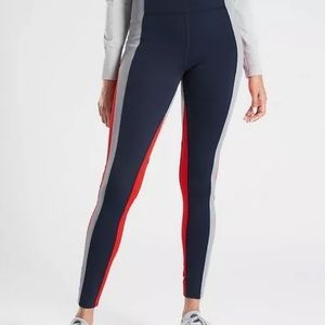 Athleta Crest color block tight leggings in SP